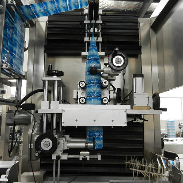 Automatic Double Heads Sleeve Labeling Machine